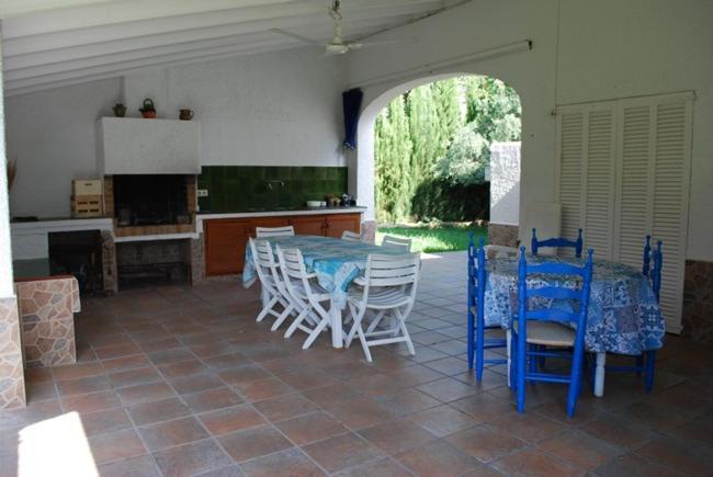 Casa Josep, Urbanizacion Calafat, Zona Residencial, Frente Al Mar, A 5 Mn De La Playa, Wifi Y Aire Acondicionado