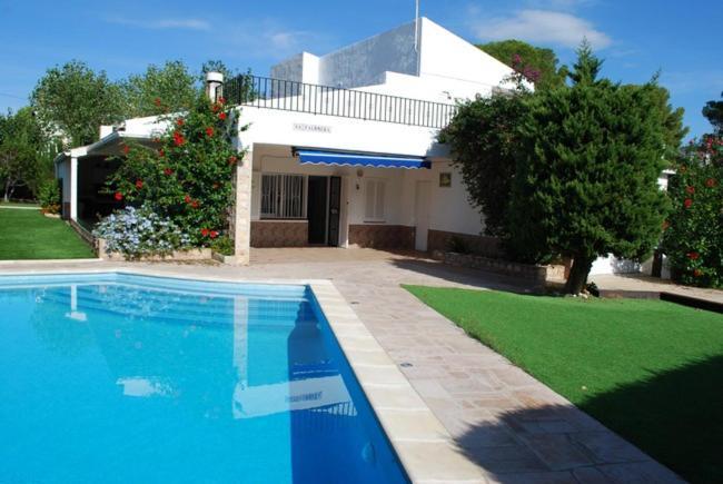 Holiday home Casa Josep, Urbanizacion Calafat, Zona Residencial, Frente Al Mar, A 5 Mn De La Playa, Wifi Y Aire Acondicionado *