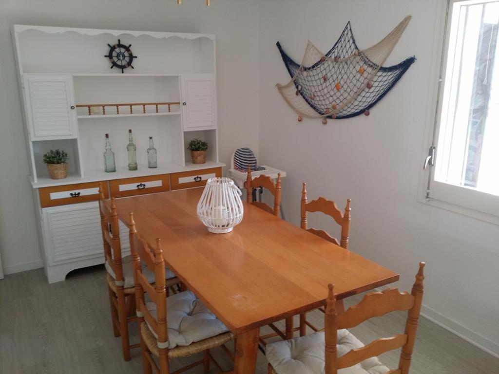 Casa Josep, Urbanizacion Calafat, Zona Residencial, Frente Al Mar, A 5 Mn De La Playa, Wifi Y Aire Acondicionado Holiday home *