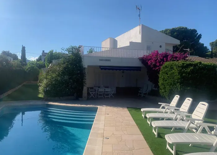 Casa Josep, Urbanizacion Calafat, Zona Residencial, Frente Al Mar, A 5 Mn De La Playa, Wifi Y Aire Acondicionado